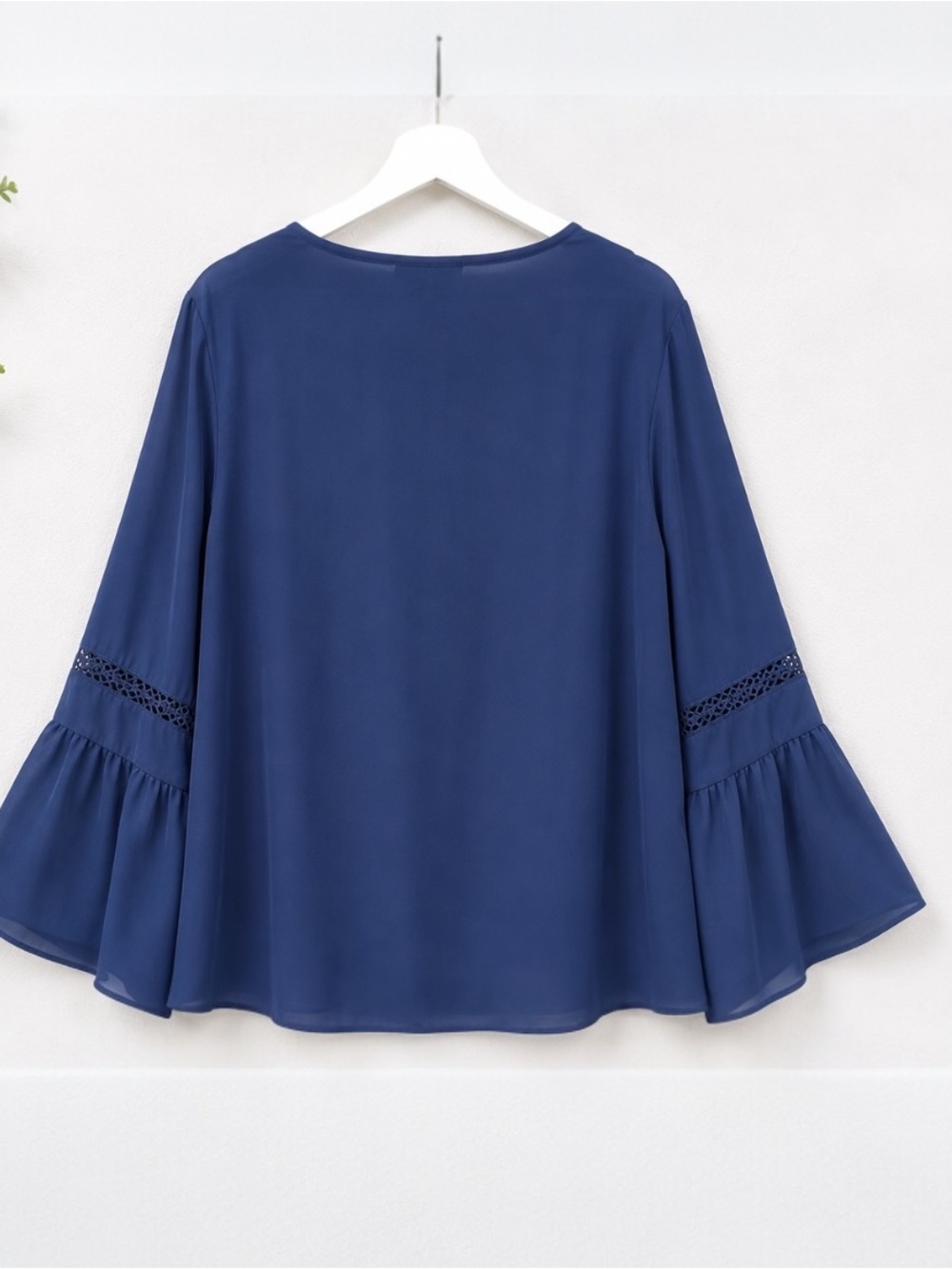 Rose + Olive Navy Blue Long Layered Bell Sleeve Tunic-Crochet-Size XL - Picture 2 of 5
